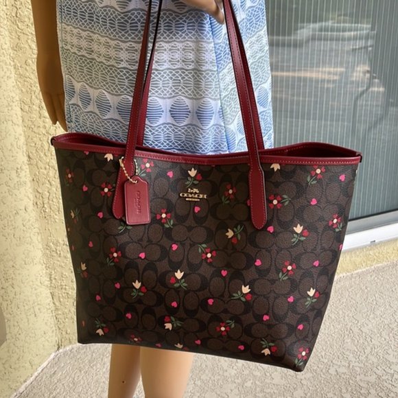 Coach City Tote In Signature Canvas With Heart Petal Print Brown Multi - Picture 14 of 16